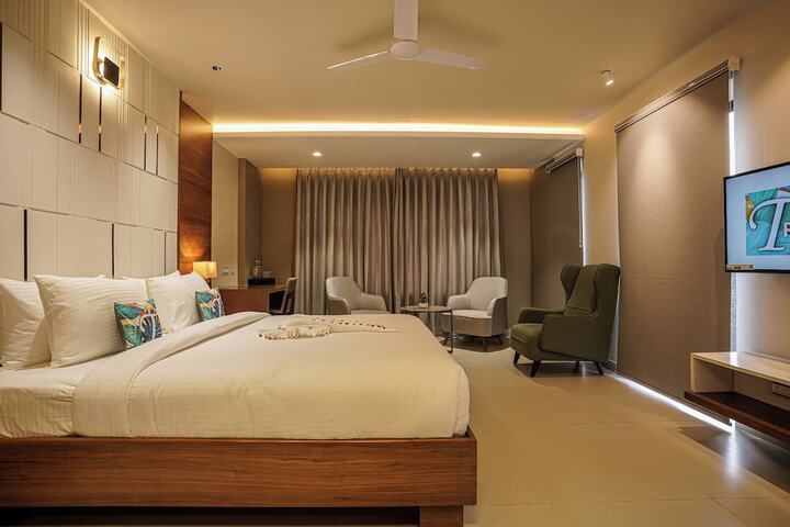 Room 13 of 34