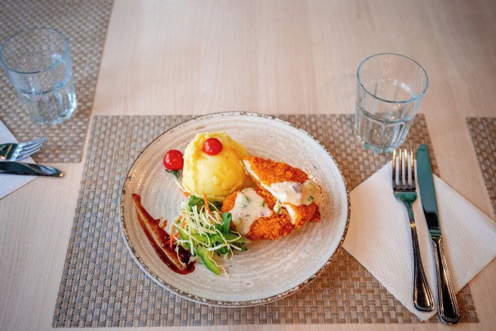 Breakfast/Coffee Service 24 of 28