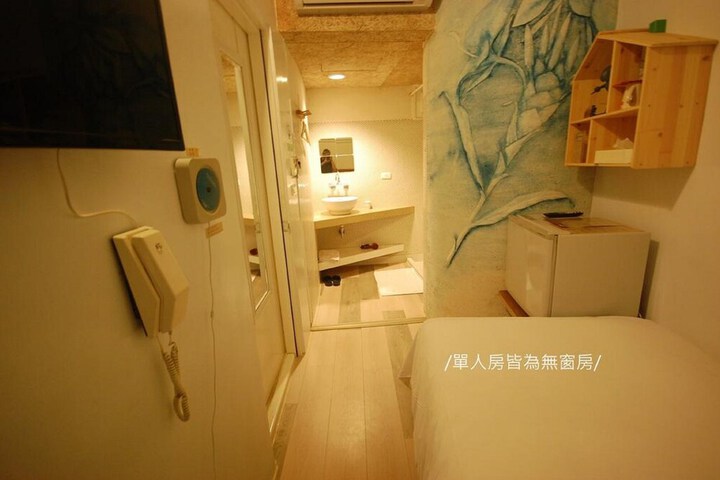 Room 29 of 82