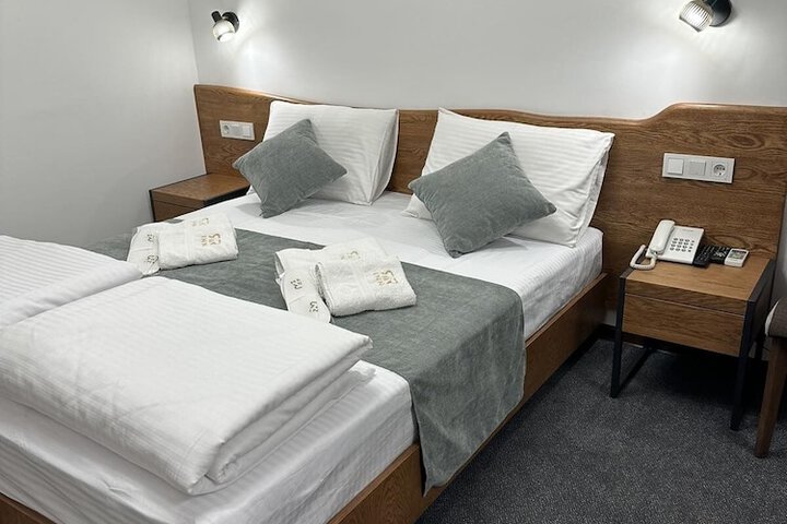 Room 20 of 49