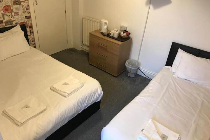 Room 17 of 60