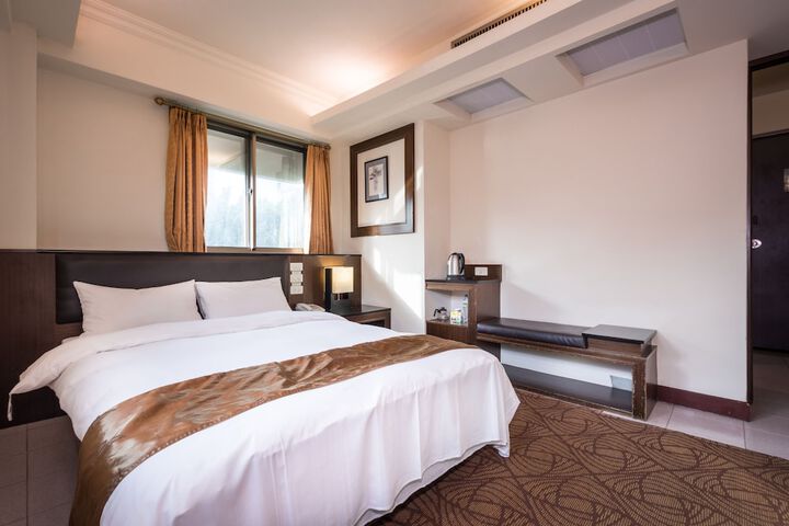 Room 19 of 44