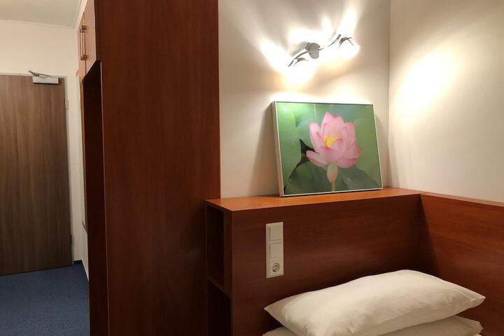 Room 14 of 26