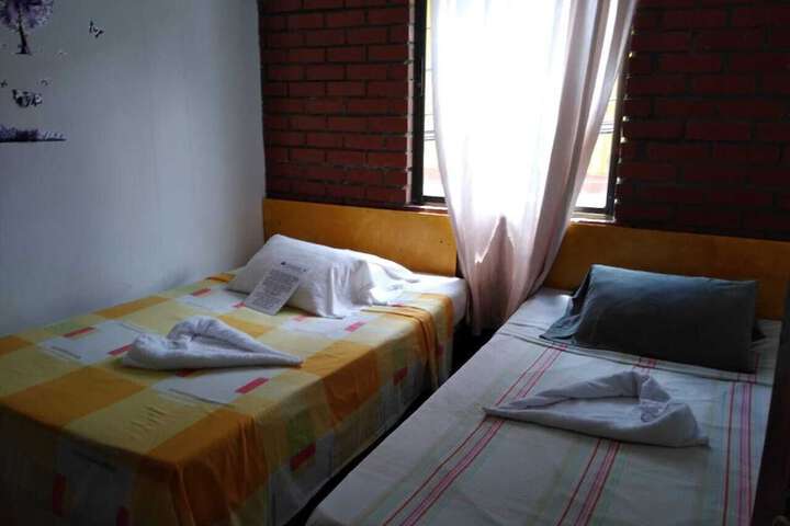 Room 8 of 22