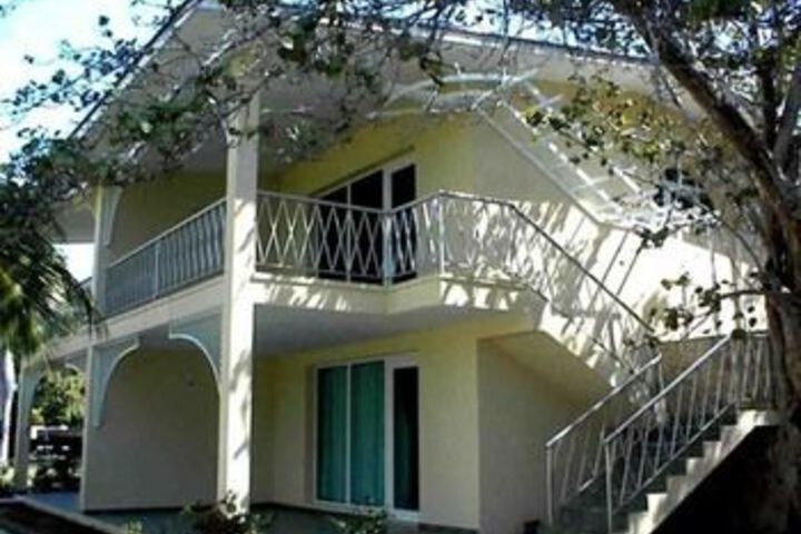 Hotel El Colony