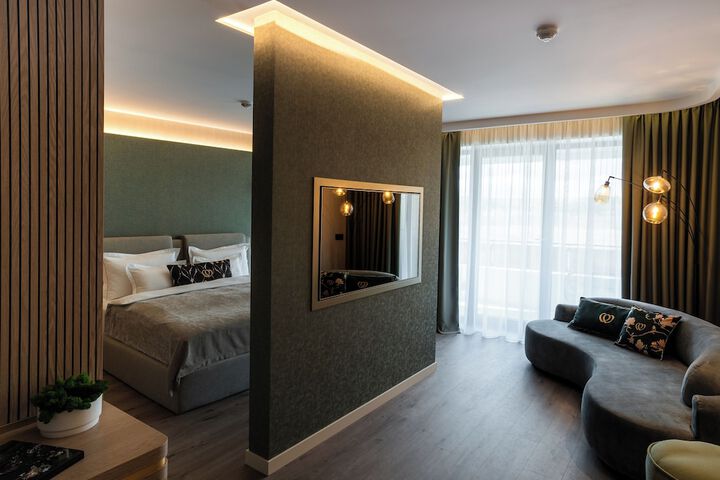 Room 25 of 58