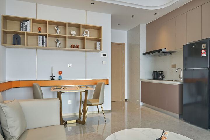 Room 10 of 23