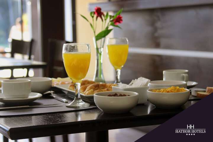 Breakfast/Coffee Service 46 of 58