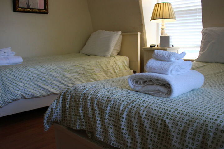 Room 30 of 44