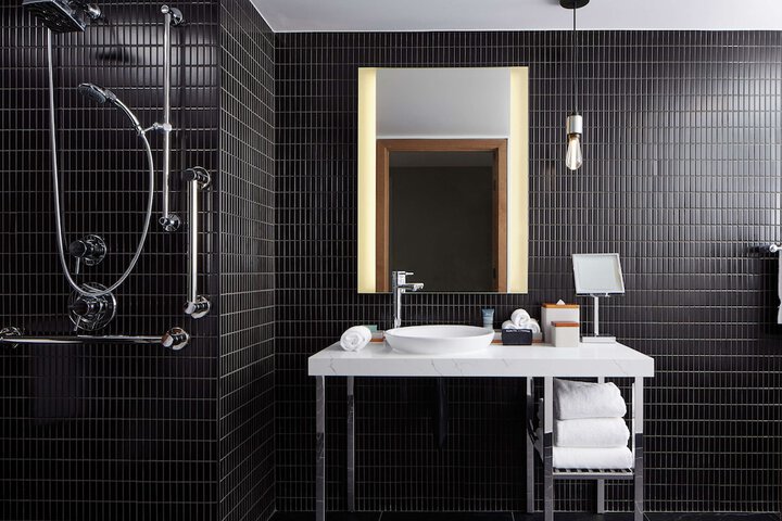 Bathroom shower