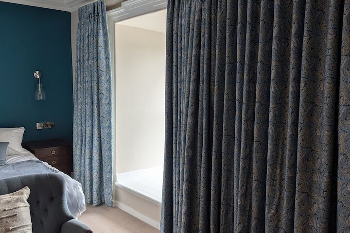 Room 11 of 111