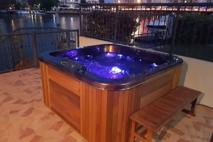 Pool 11 of 15