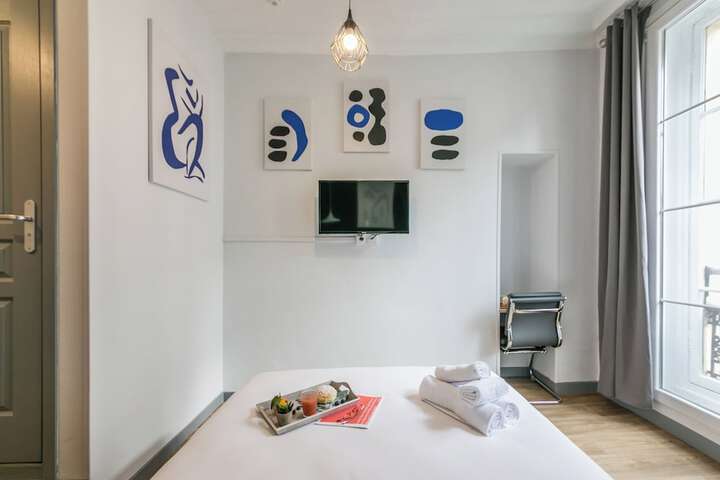 Room 73 of 185