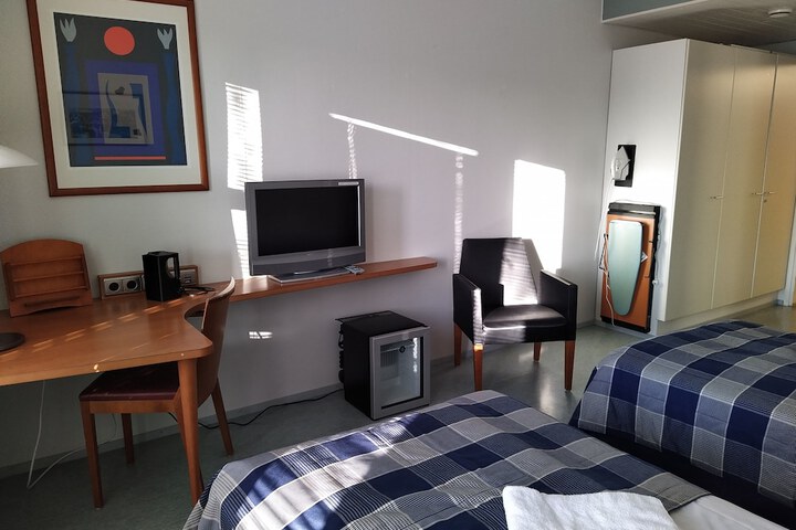 Room 12 of 31
