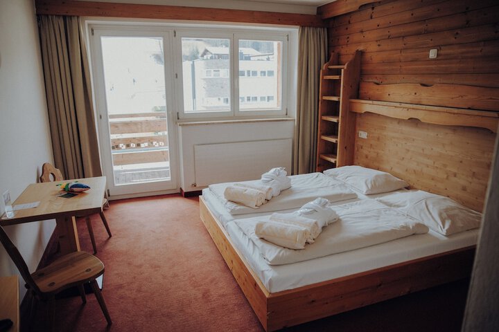 Room 9 of 58