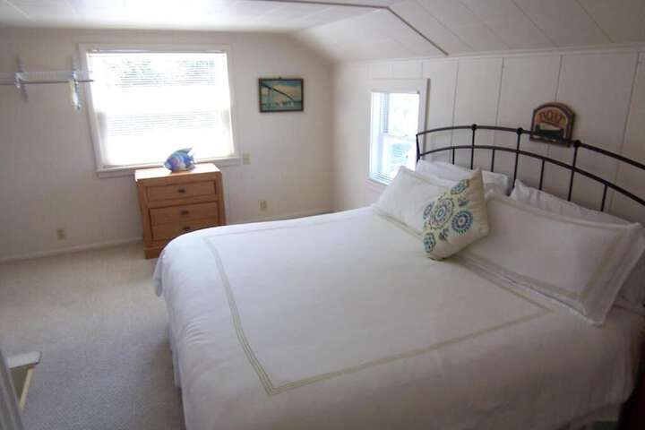 Room 25 of 100