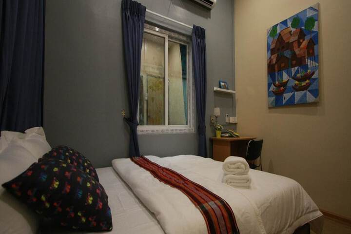 Room 15 of 43