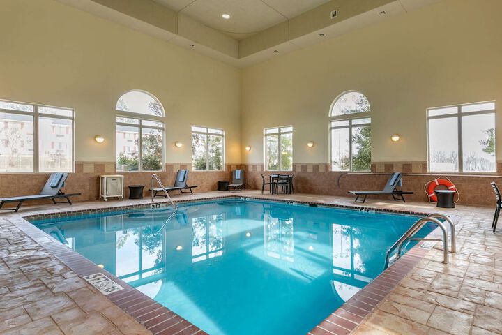 Pool 28 of 36