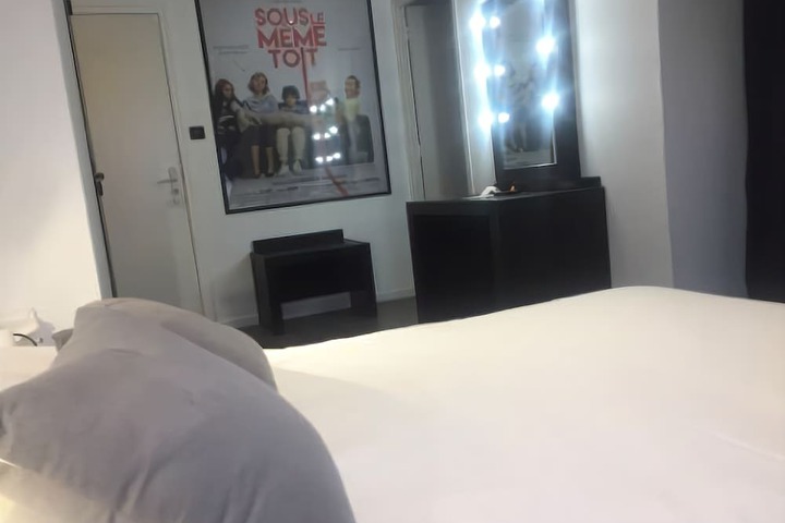 Room 8 of 39