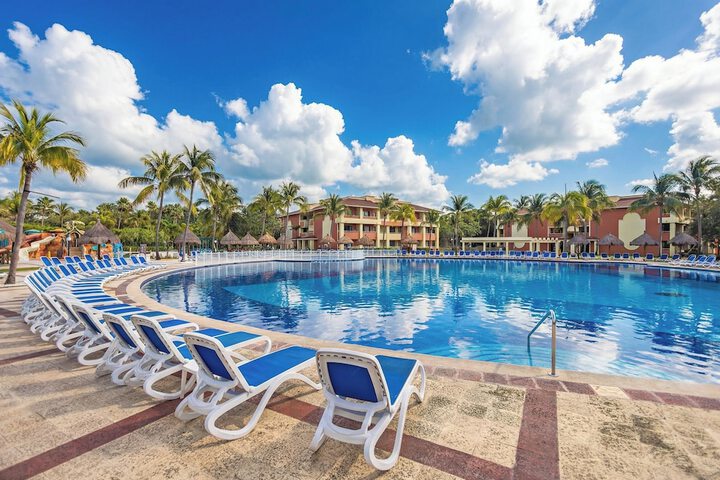 Pool Hotel