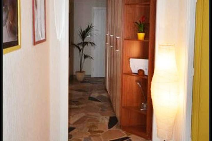Ballroom/Hall 49 of 50