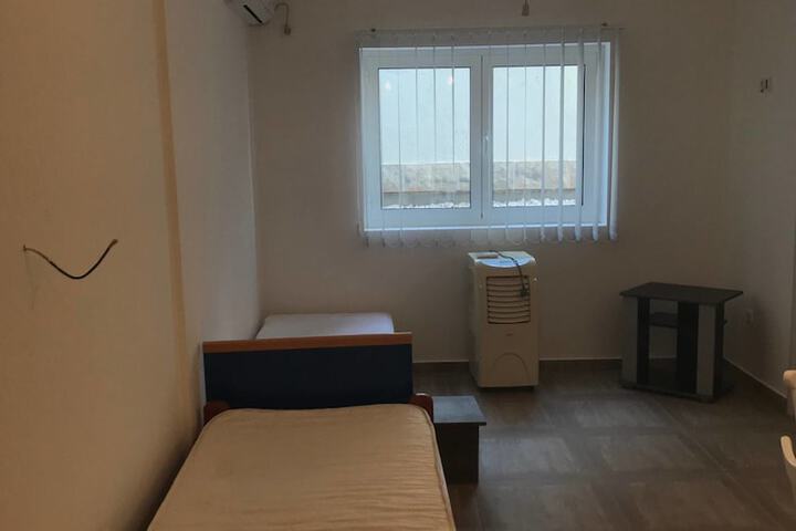 Room 8 of 67