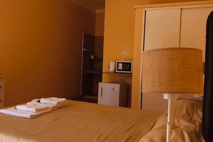 Room 2 of 19