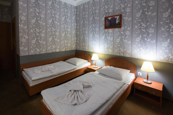 Room 10 of 41