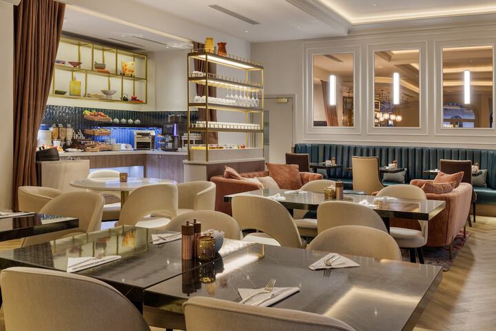 Breakfast area