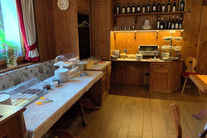 Breakfast/Coffee Service 16 of 18