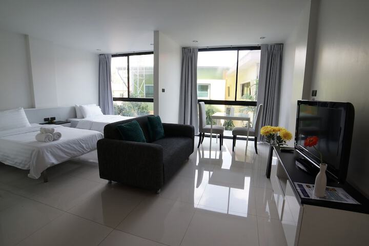 Room 12 of 29