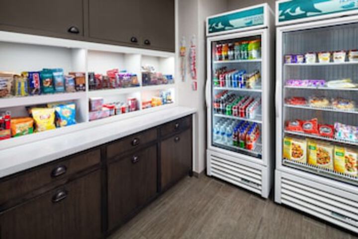 Snack bar