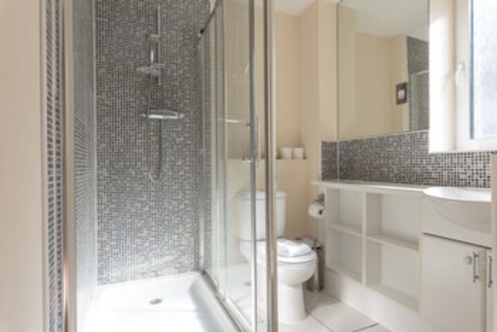 Room 4 of 21