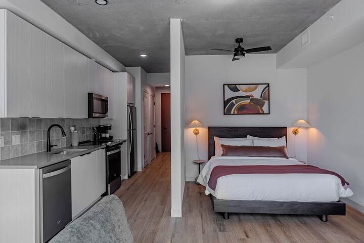 Room 5 of 42