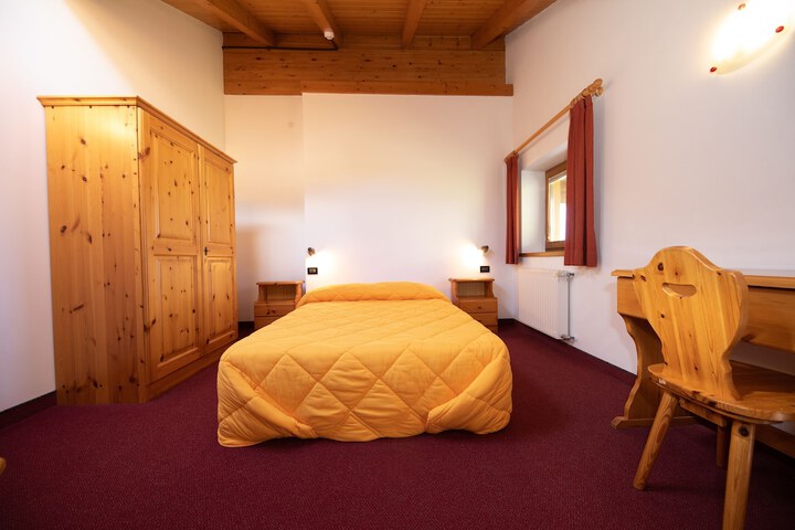 Room 20 of 42