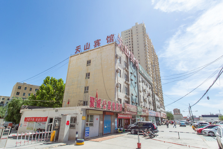 Hotel 7 of 33