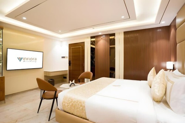 Room 14 of 27
