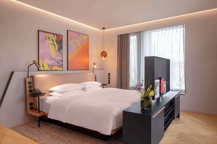 Room 47 of 112
