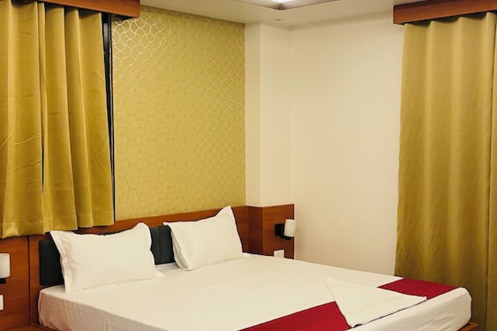 Room 11 of 49