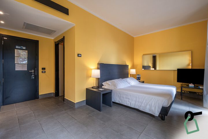 Room 19 of 51