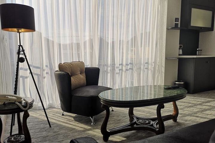 Room 15 of 42