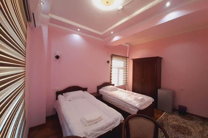 Room 7 of 22