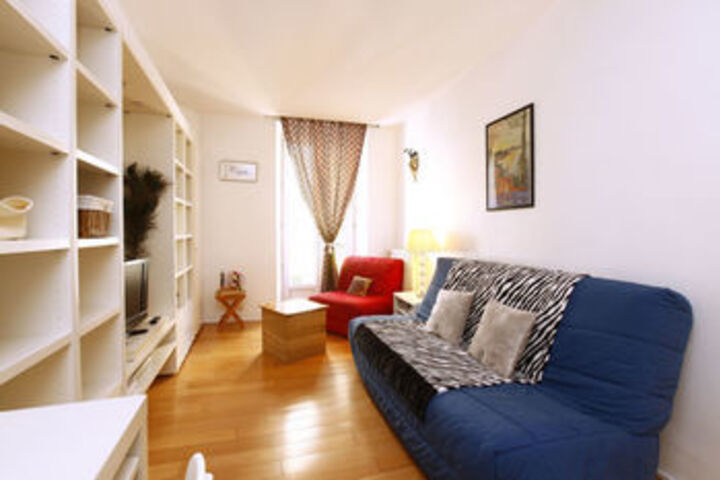 Room 16 of 18