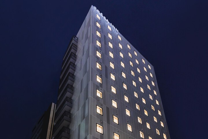 Hotel 72 of 75