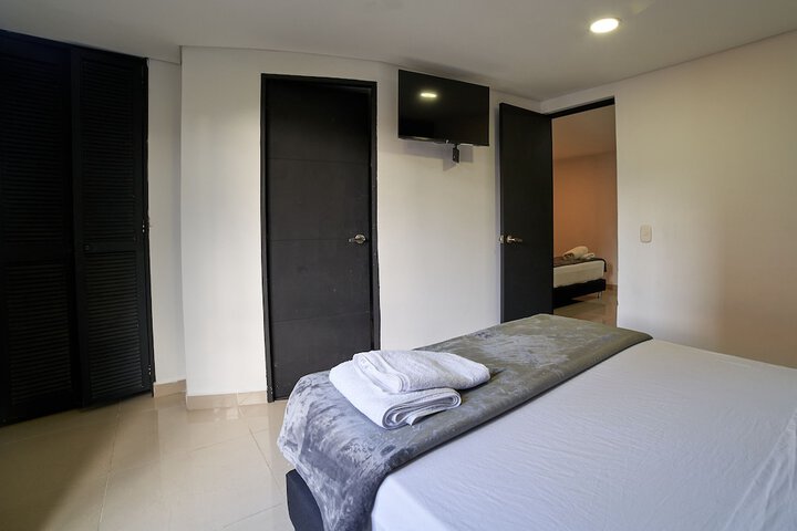 Room 5 of 40