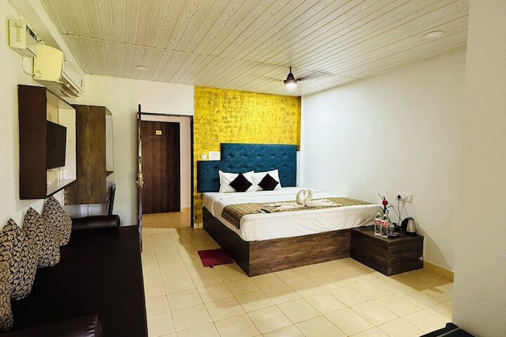 Room 7 of 43