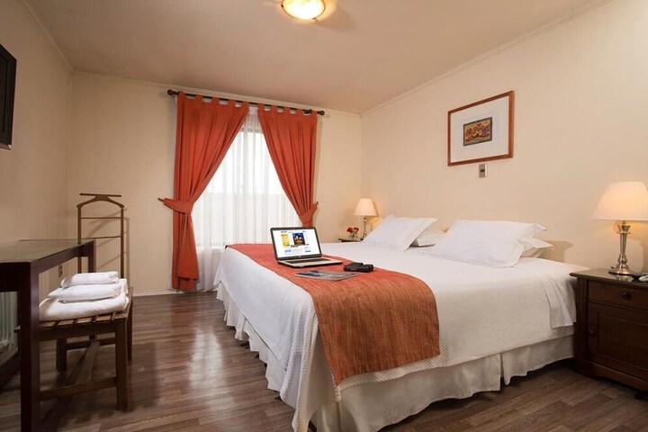 Room 20 of 33