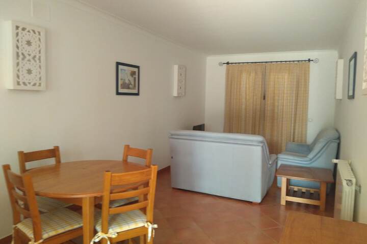 Room 28 of 60