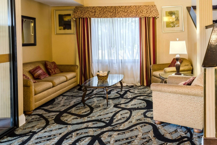 Room 3 of 17