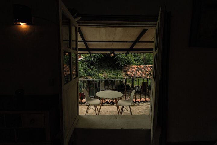Room 9 of 96